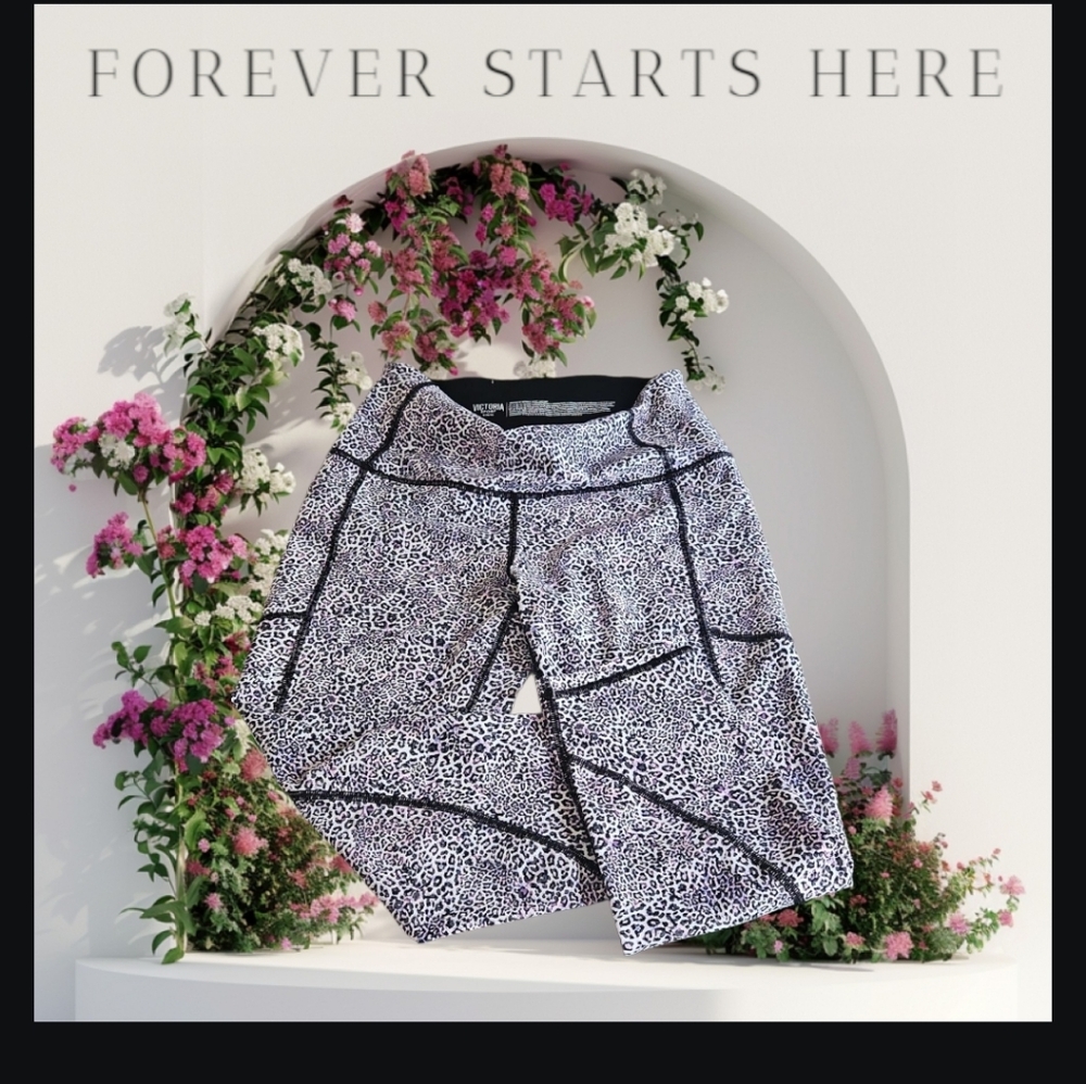 Victoria Sport Knockout Capris Med Leopard Purple White Black
